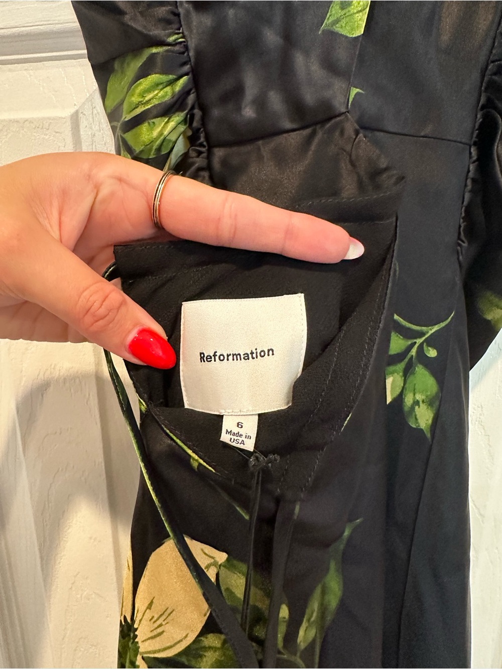 Reformation Anaiis Silk Dress - Picture 6 of 6